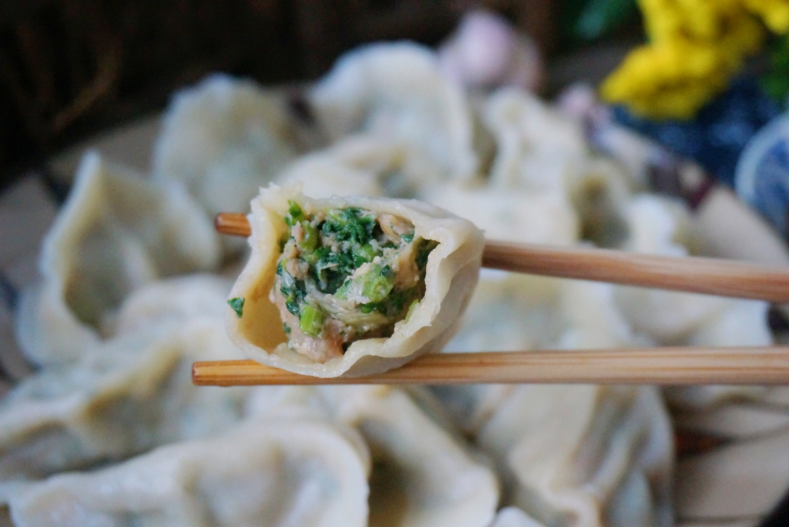 夏天這菜最便宜，用它包餃子，鮮嫩好吃，我家隔三差五就包一次