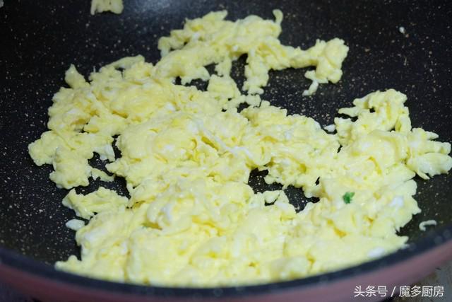 薄皮大馅，外焦里嫩，放多久都不会硬的烫面馅饼做法来了！