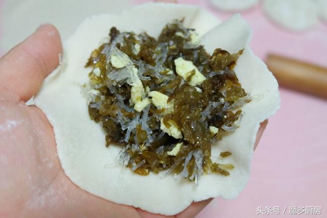 薄皮大馅，外焦里嫩，放多久都不会硬的烫面馅饼做法来了！
