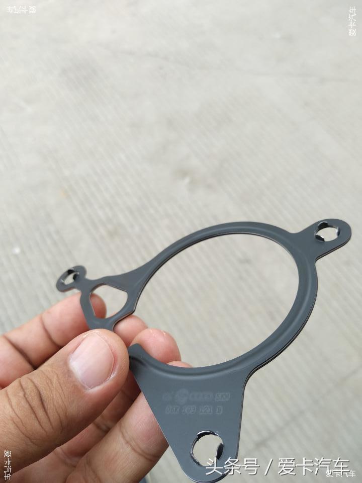 有意外收获 奥迪A4L换真空泵密封垫