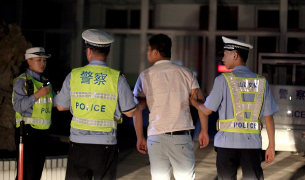 驾驶证过期开车上路，就算无证驾驶？事情并没有这么简单！