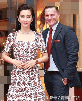 謝娜被揩油張傑吃醋，李冰冰被問查稅臉色僵硬表示：我做合法事情