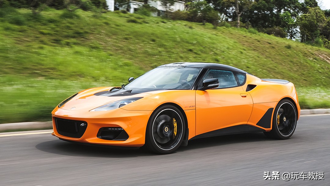 一生想买的车保时捷911和路特斯Evora，两个极端但都好想要