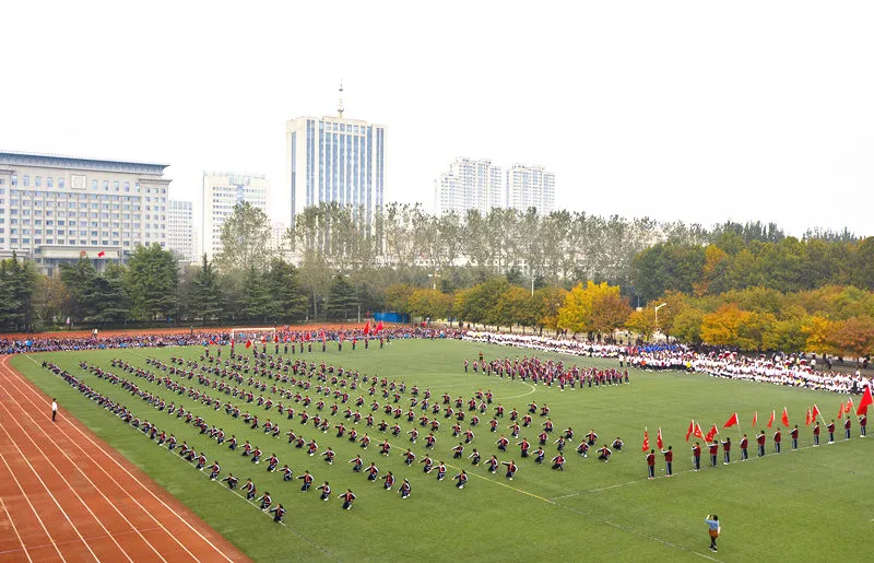 昌邑市文山中学体育节：沙场点兵气势壮(图7)