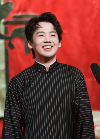 郭麒麟被成龙夸是国民女婿，搭档从宋轶到刘浩存，一个比一个好看