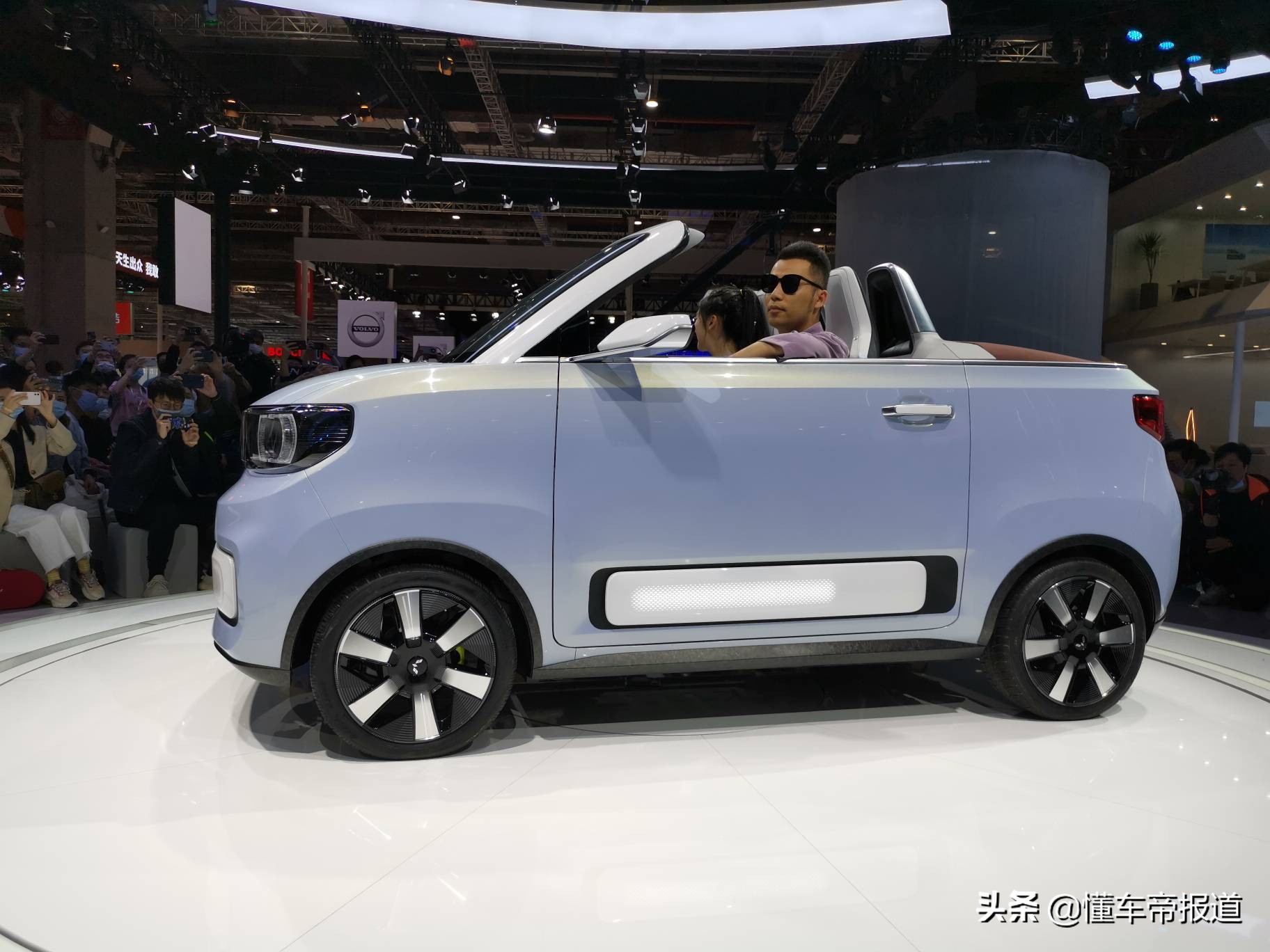 新车 </p><p>　　 满足你的个性需求，静态解析宏光MINIEV敞篷版