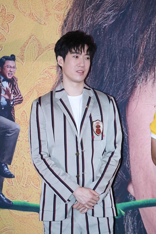 同为开心麻花元老，一个成喜剧之王接班人，一个却成烂片专业户