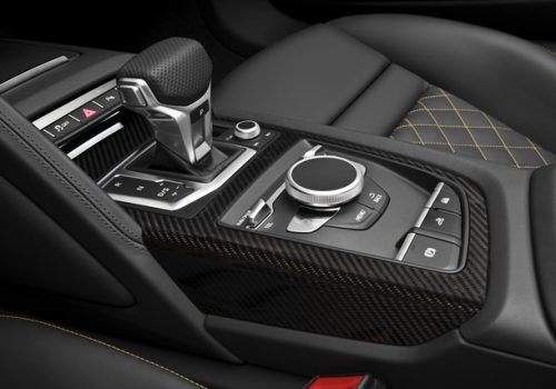 「奥迪」全新“奥迪R8 Spider”售价为155万的敞篷跑车喜欢吗?