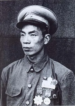 杨根思连长的英雄事迹简介