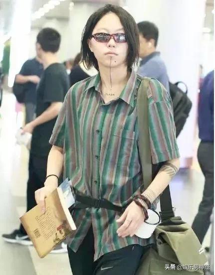 你以为窦靖童只是王菲窦唯的女儿吗，她的人生远比你想象的精彩