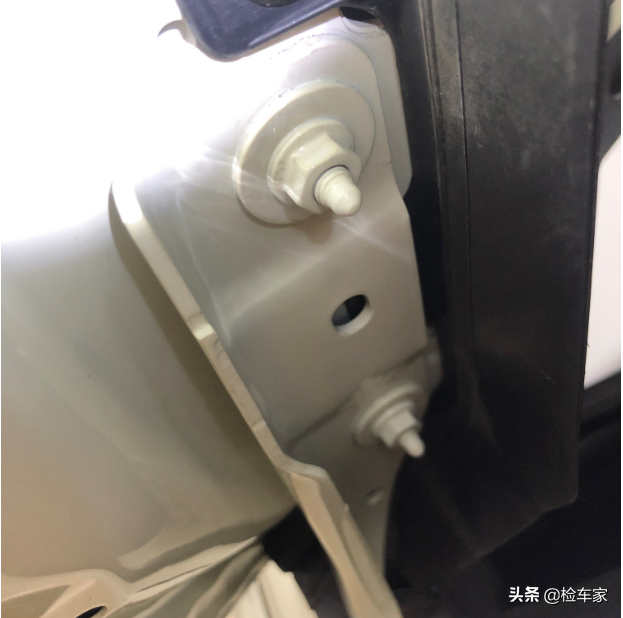 奔驰B级不受欢迎？13万买台奔驰B200，接送孩子也很“潮”