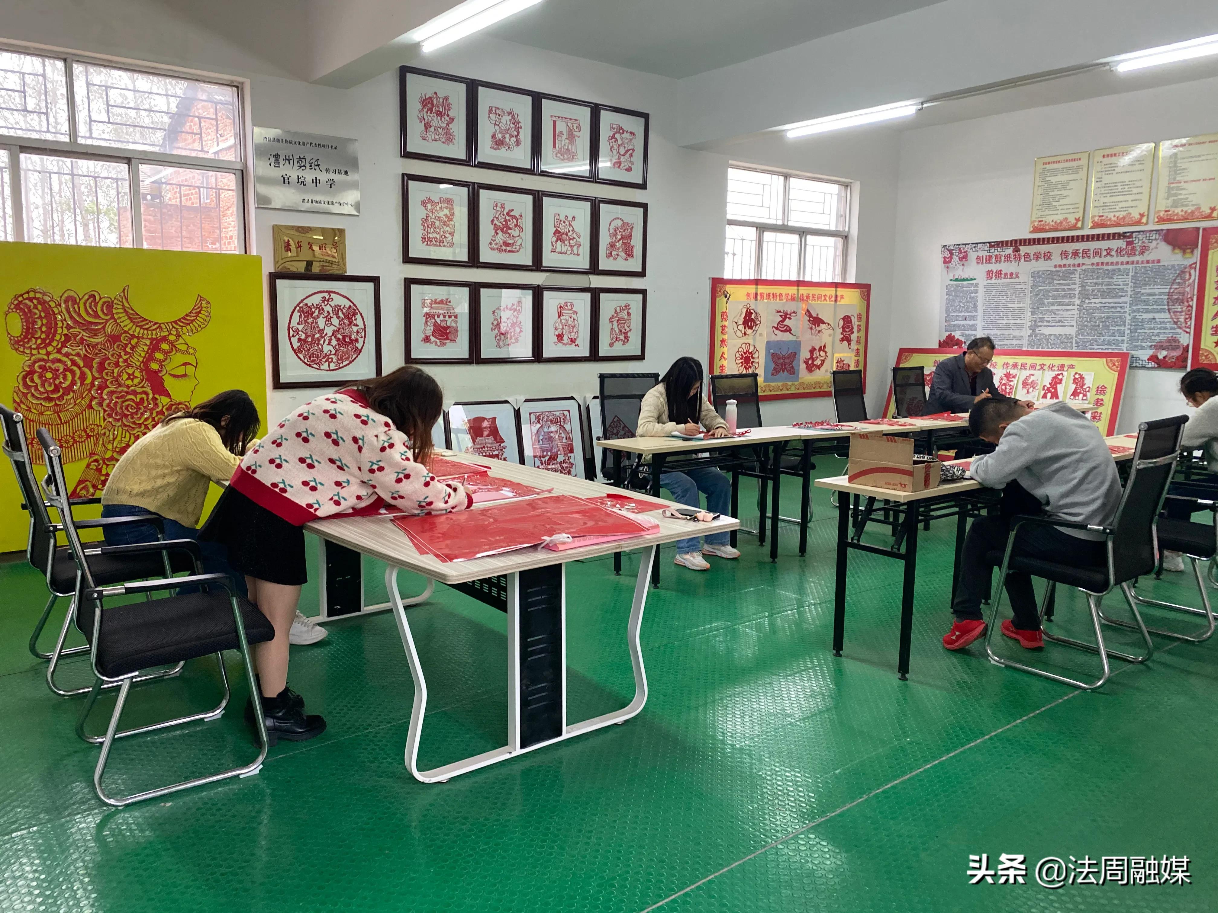 清风沐校园 廉洁育桃李——澧县官垸镇中学举办系列剪纸活动