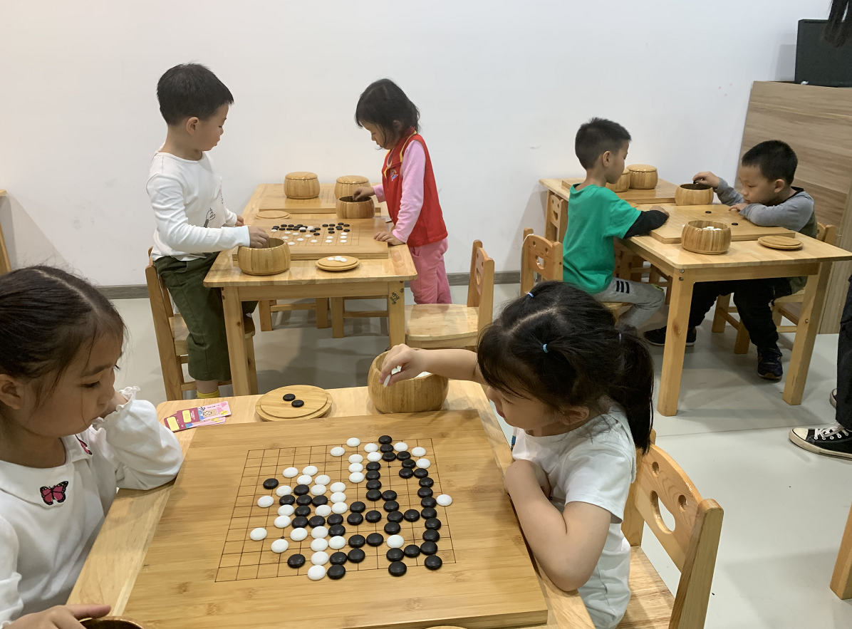 儿童围棋培训市场巨大，慧下棋引领行业发展新趋势