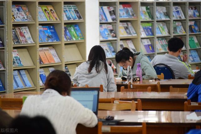 开学季：大专生和本科生考研有什么区别？考研的流程怎么走？