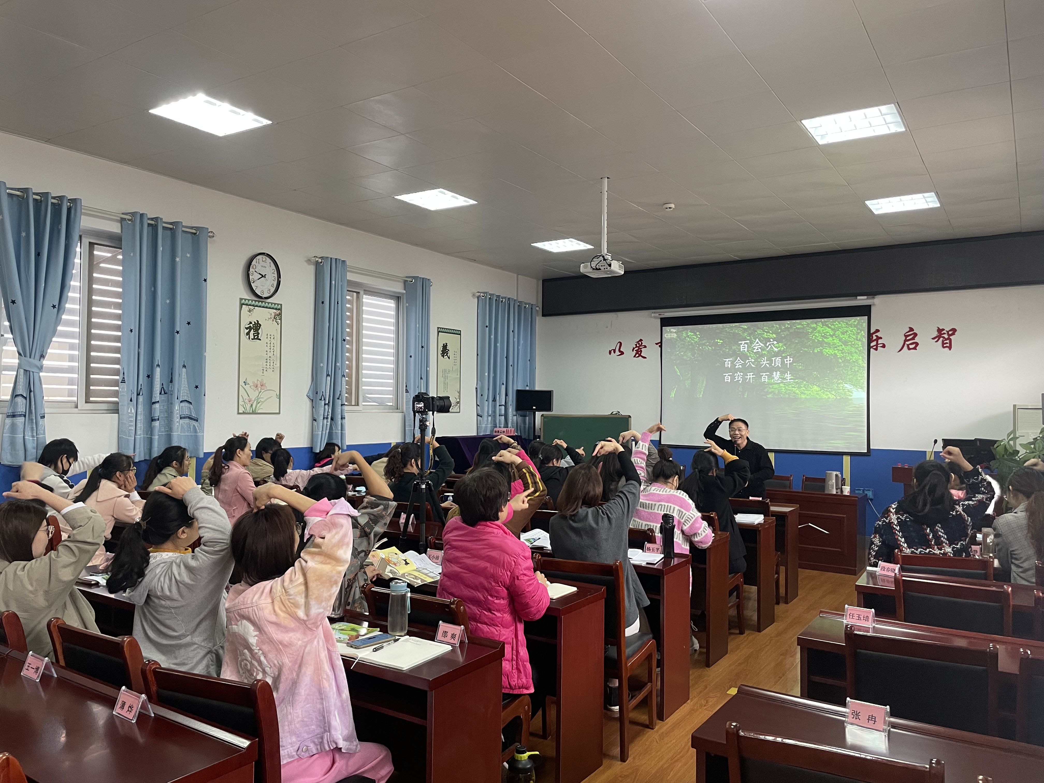 河南南阳2021年张仲景医药文化节举行，中医幼儿园从娃娃抓起