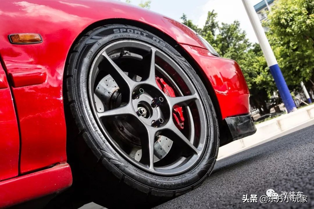 20å¹´å‰�çš„è€�é›…é˜�ä¾�ç„¶å¤Ÿç²¾ç¥�ï¼ŒçœŸçš„æ˜¯ç¦»ä¸�å¼€æ”¹è£…çš„åŠŸåŠ³
