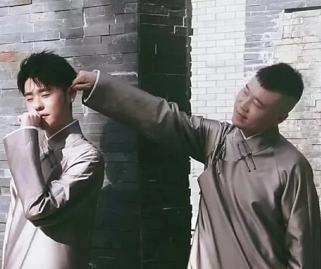 李欧曝出张云雷坠楼内情！老郭做法获网友支持：封杀的好