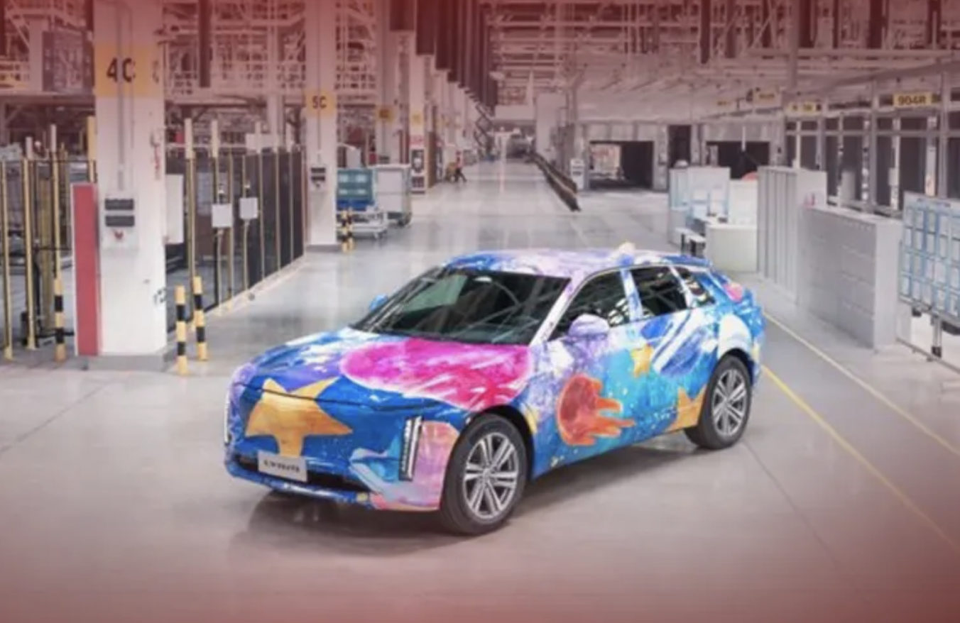 凯迪拉克大电动SUV，美国只卖38万元起，中国该卖多少？