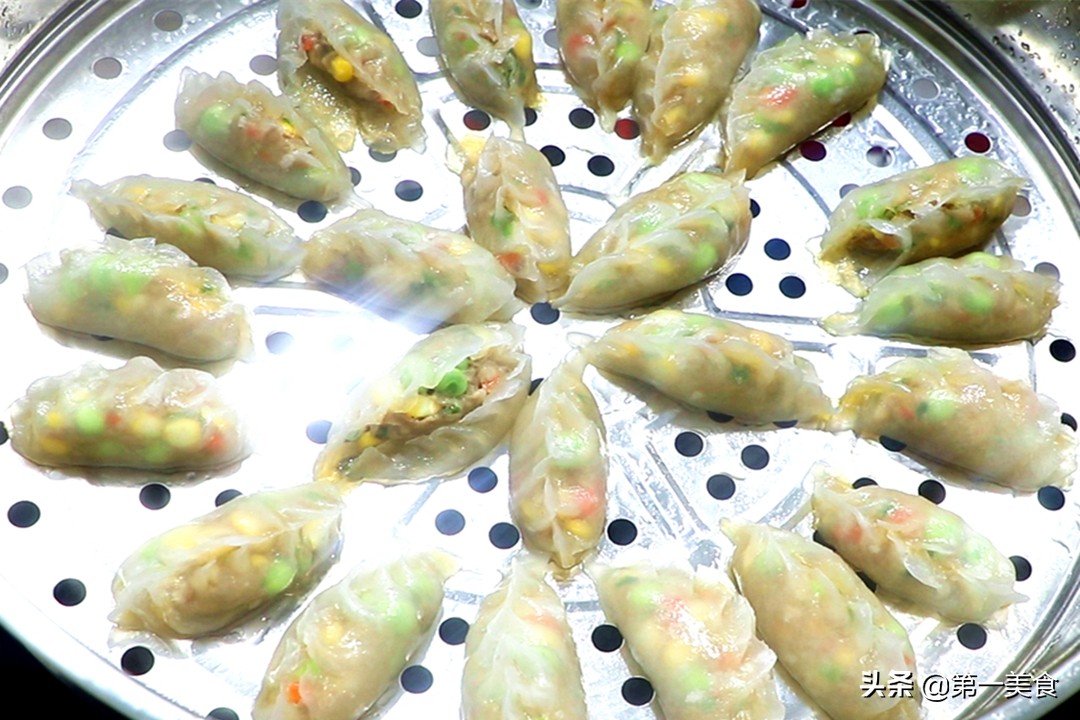 土豆淀粉做水晶饺子怎么和面(手把手教会你做水晶饺子)