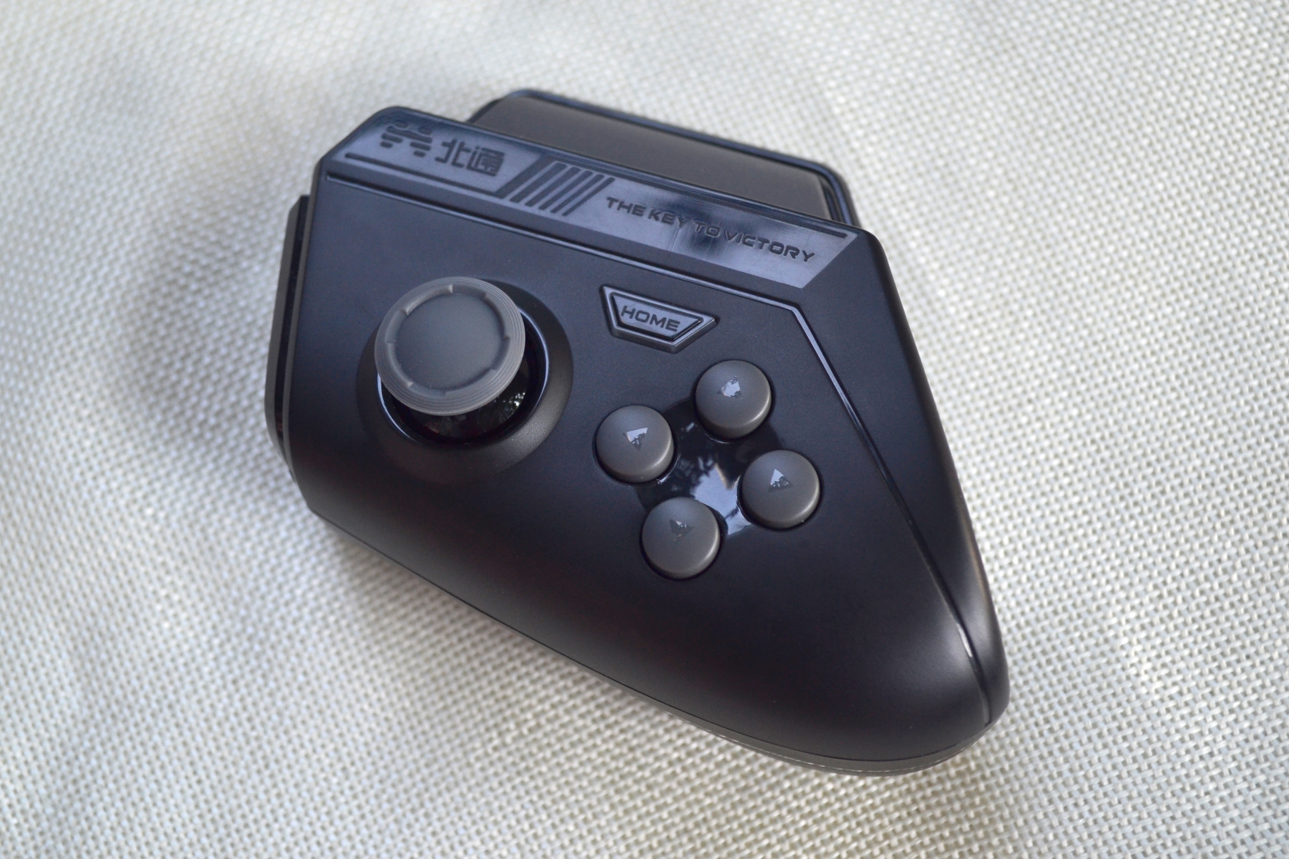 北通T1手游手柄蓝牙版：无拘无束赢战游戏