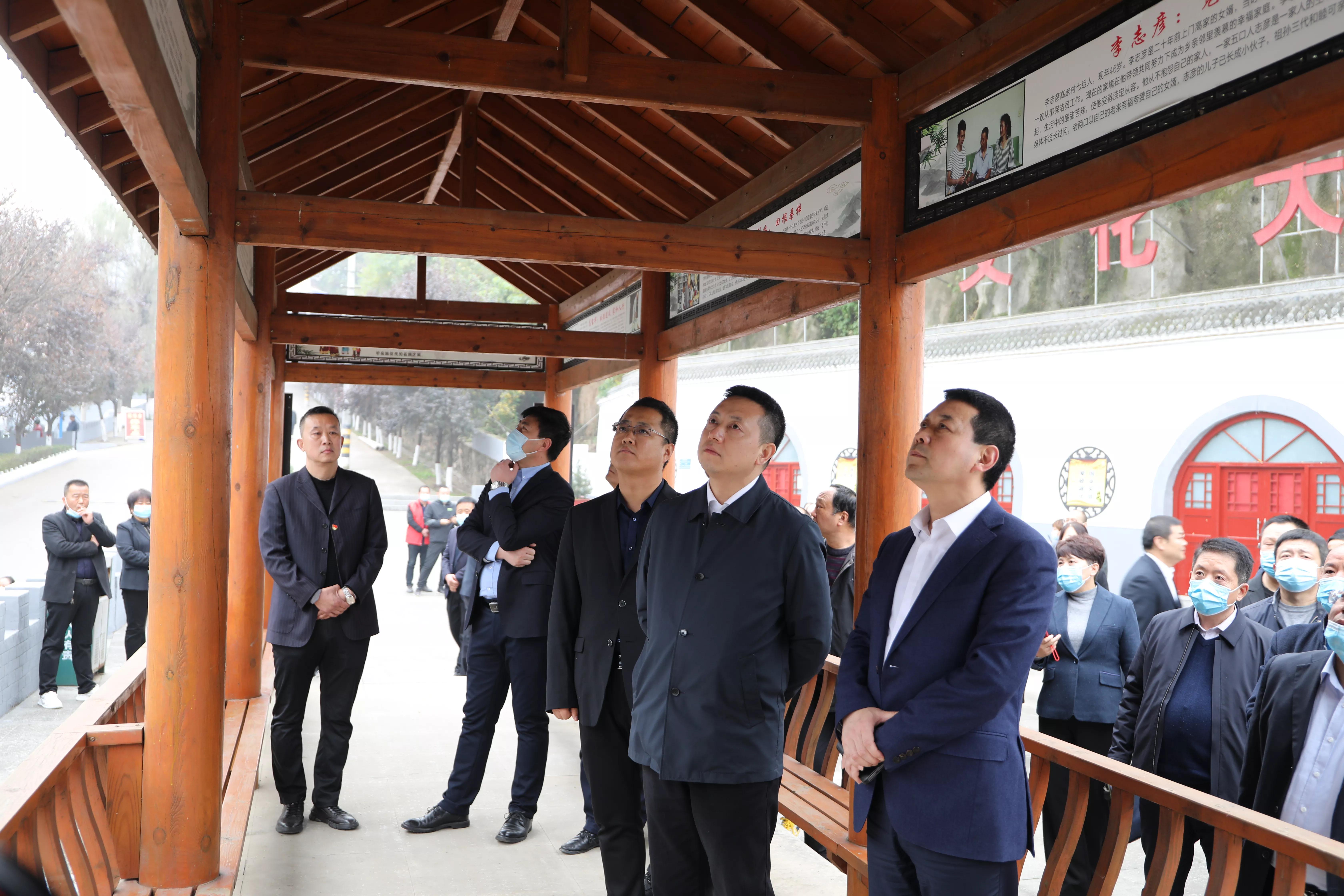 陕西：宝鸡市渭滨区召开农村人居环境整治流动现场会