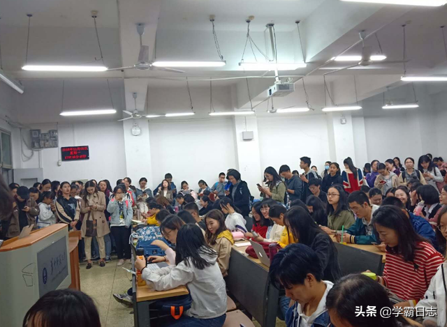 大学“蹭课”会被赶出来吗？辅导员：只要不蹭这3类课，就没人管