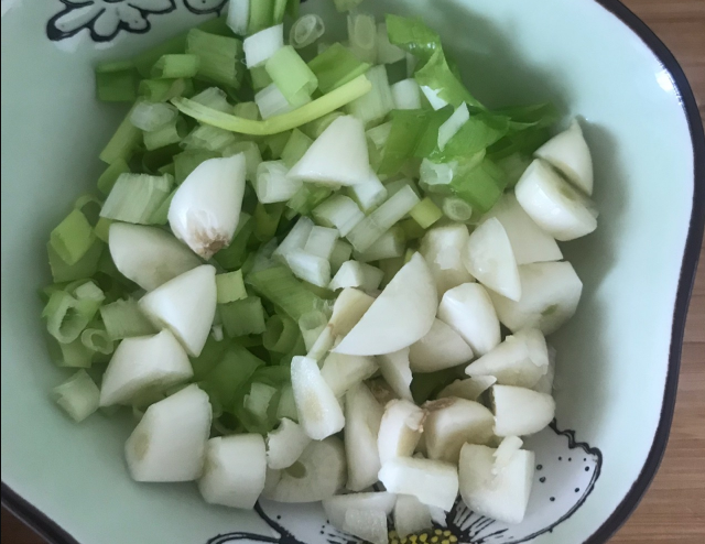 要不要这么秀？香菇做成鲍鱼？怎么做好吃呢？
