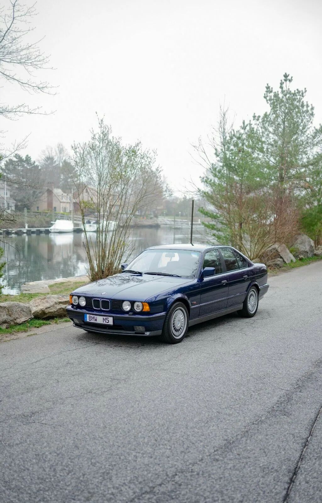 最值得收藏BMW车型之一，E34 M5依旧精神十足