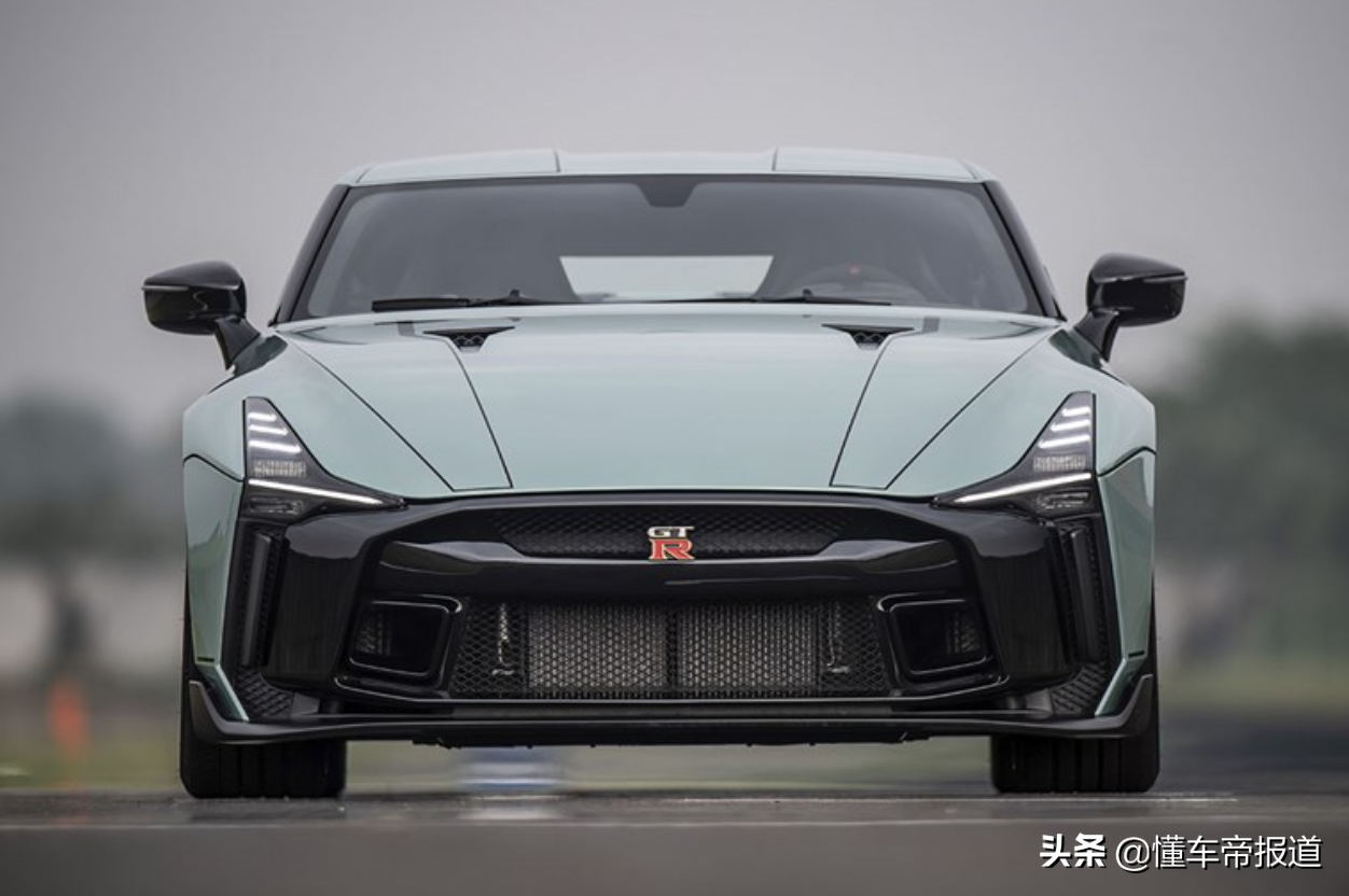 新车 </p><p>　　 售价770万元！“战神”日产GT-R50终于开启交付，有钱难买