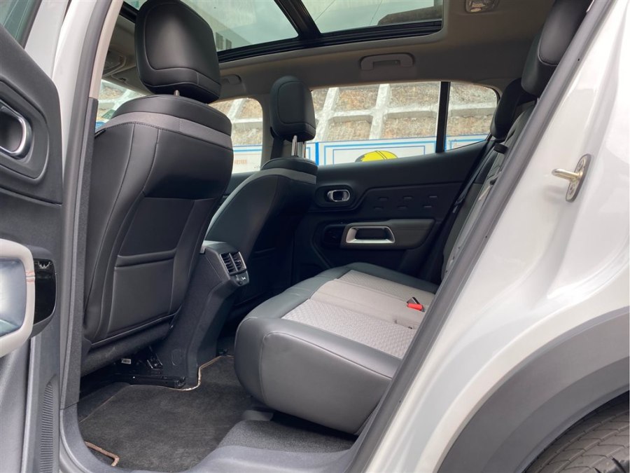 紧凑级SUV"颜王"到底怎样？成都锦和二手车市场这辆雪铁龙C5天逸