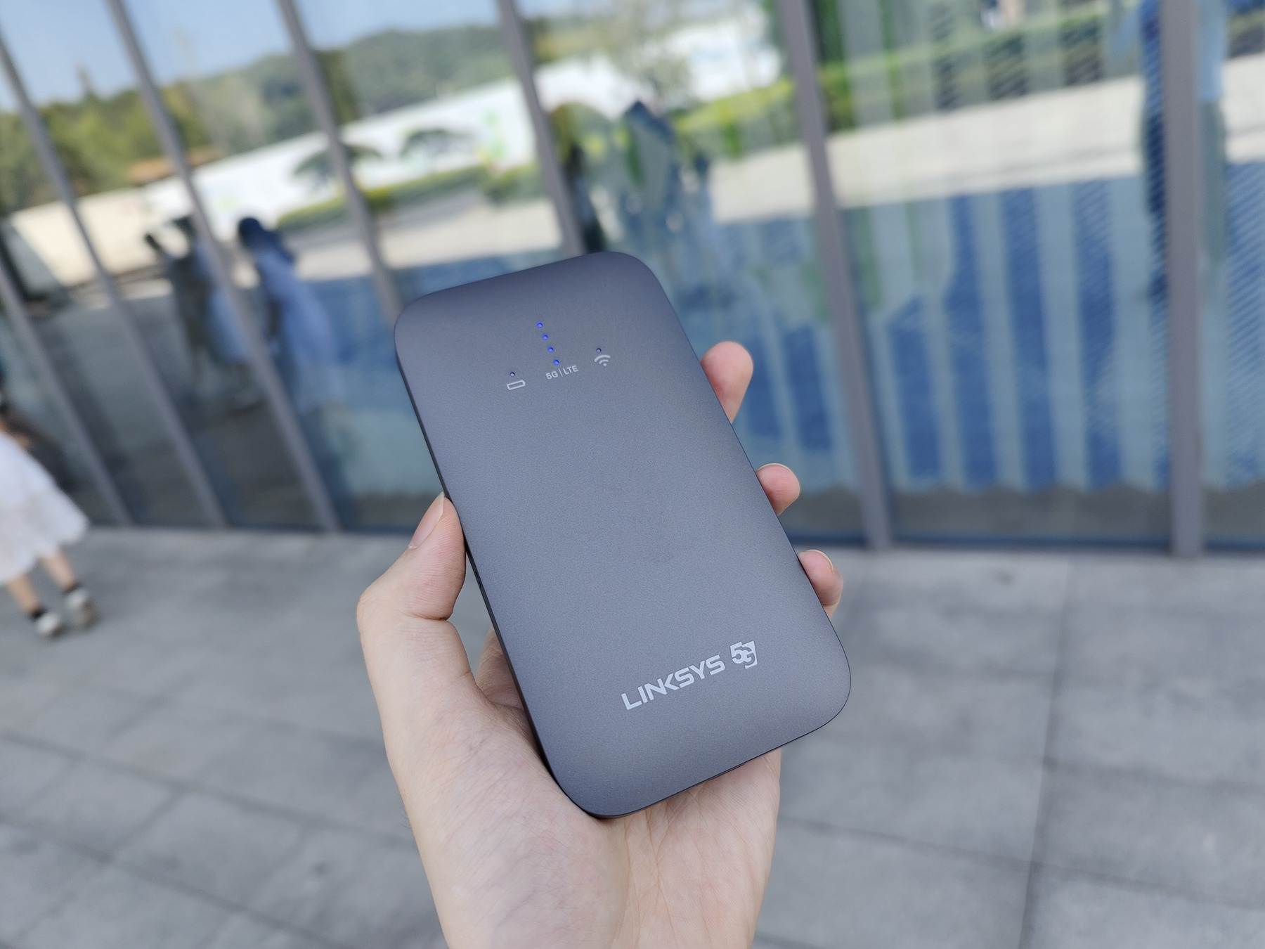2021年随身WiFi的天花板？Linksys 5G随身Wi-Fi 6路由器深度评测