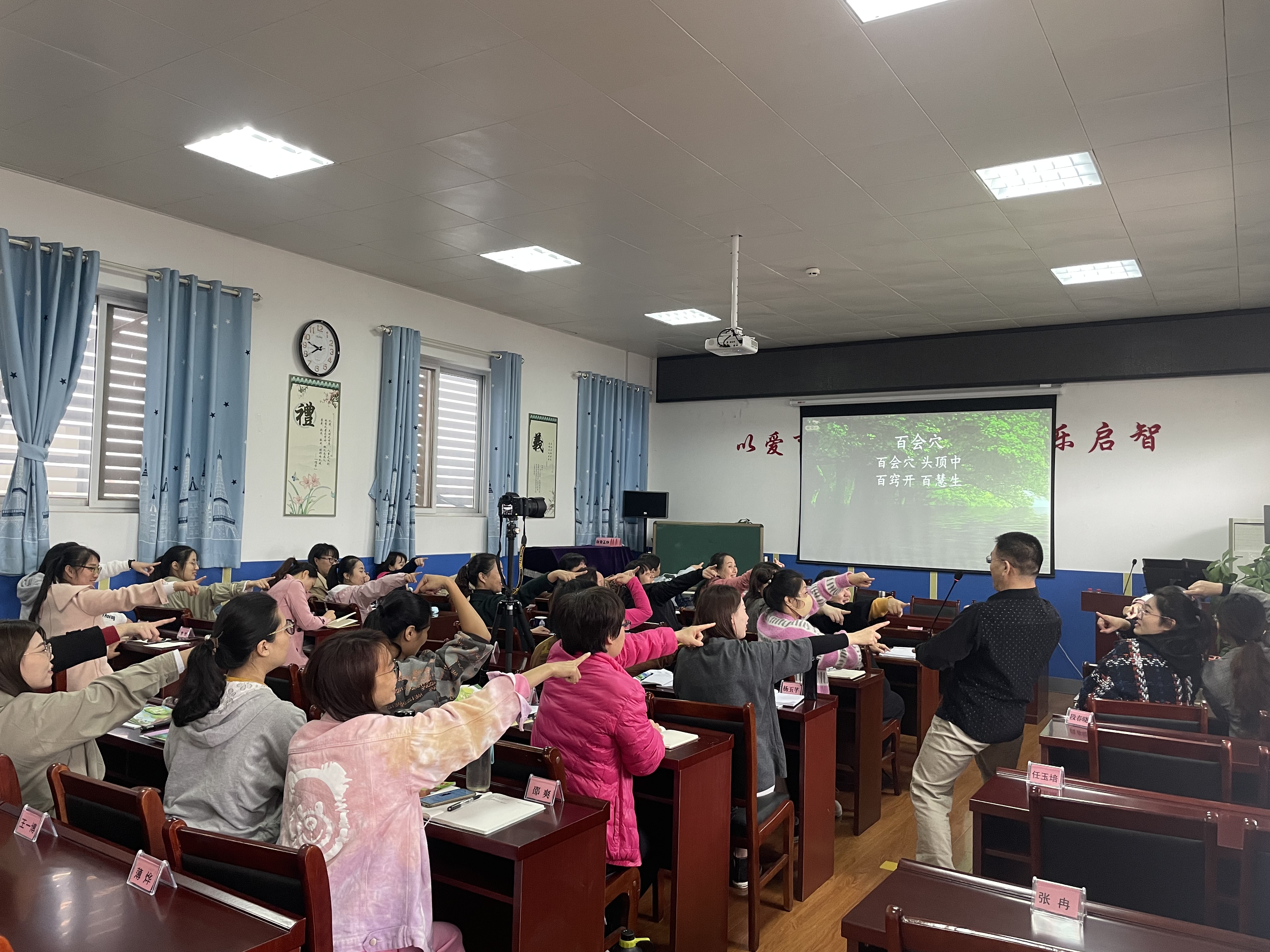 河南南阳2021年张仲景医药文化节举行，中医幼儿园从娃娃抓起