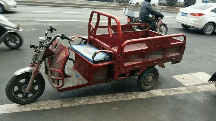 三輪車多少錢(低價轉讓三輪車,低速電動車舊車值多少錢)-第4張圖片-蝶