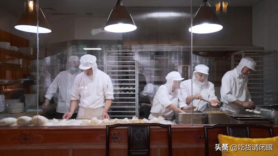 老北京的下午茶真重口味，臭豆腐当成果酱抹着吃？