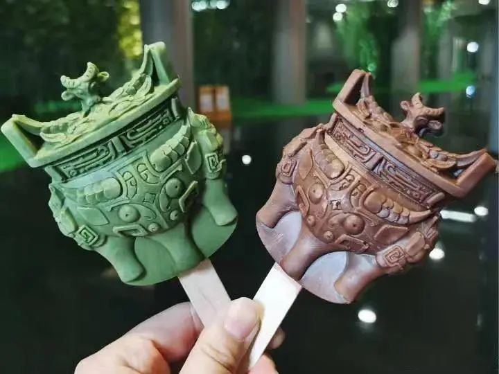 三星堆又出圈了青铜面具也能吃