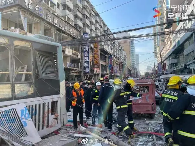 痛心|沈阳一饭店疑似燃气爆炸,网友:燃气..,你长点心吧