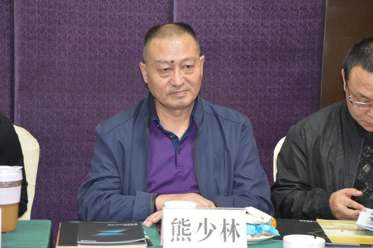 杜甫家国宴精品菜研讨会在蓉举行