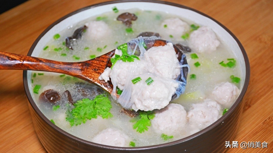 春季多给孩子做这4道汤，再贵也不能省，个子长得快，身体更强壮