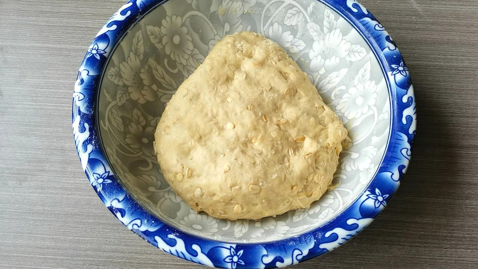 懶人版的燕麥豆沙麵包,不用揉出手套膜,一次醒面,一樣香甜鬆軟