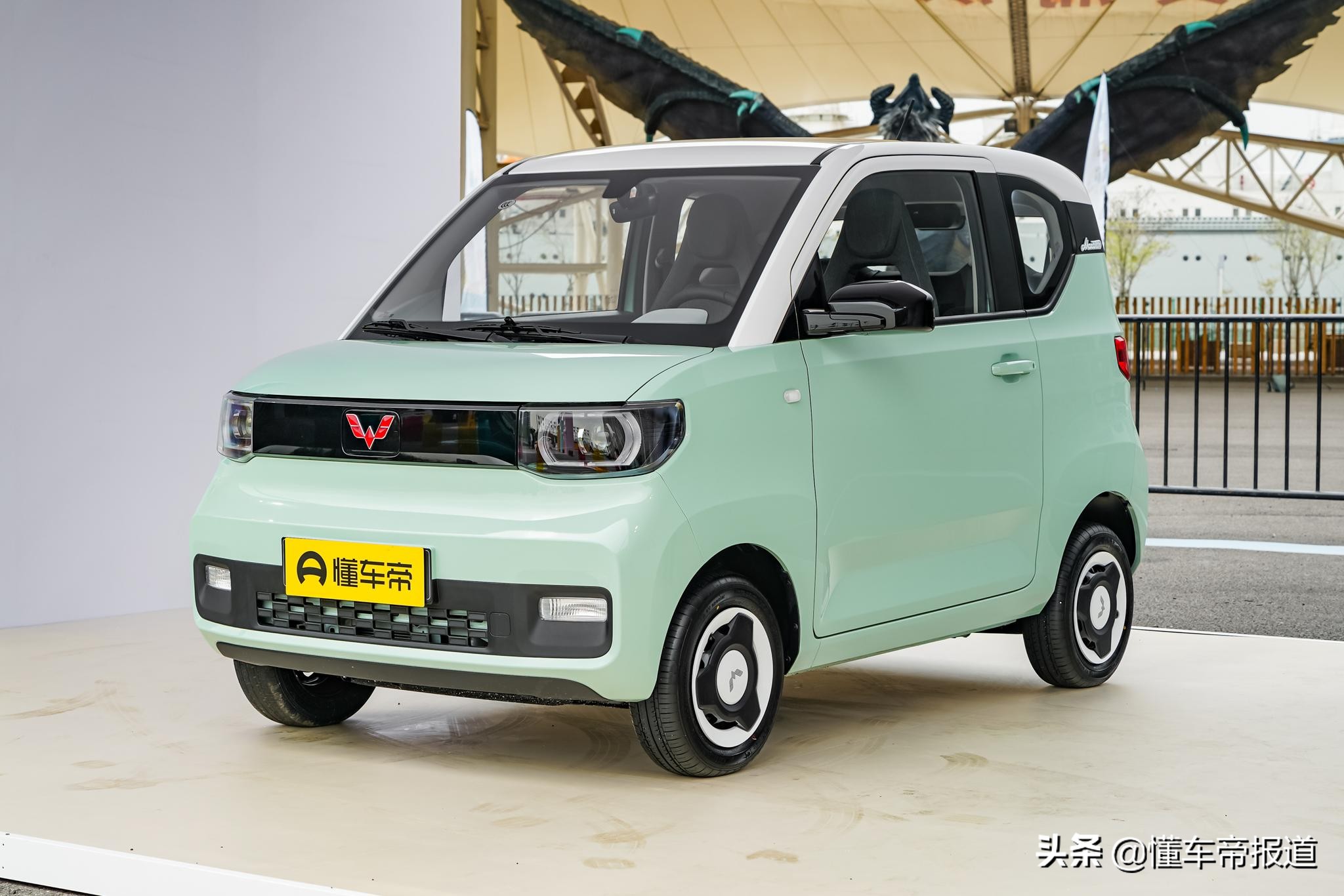 新车 </p><p>　　 满足你的个性需求，静态解析宏光MINIEV敞篷版