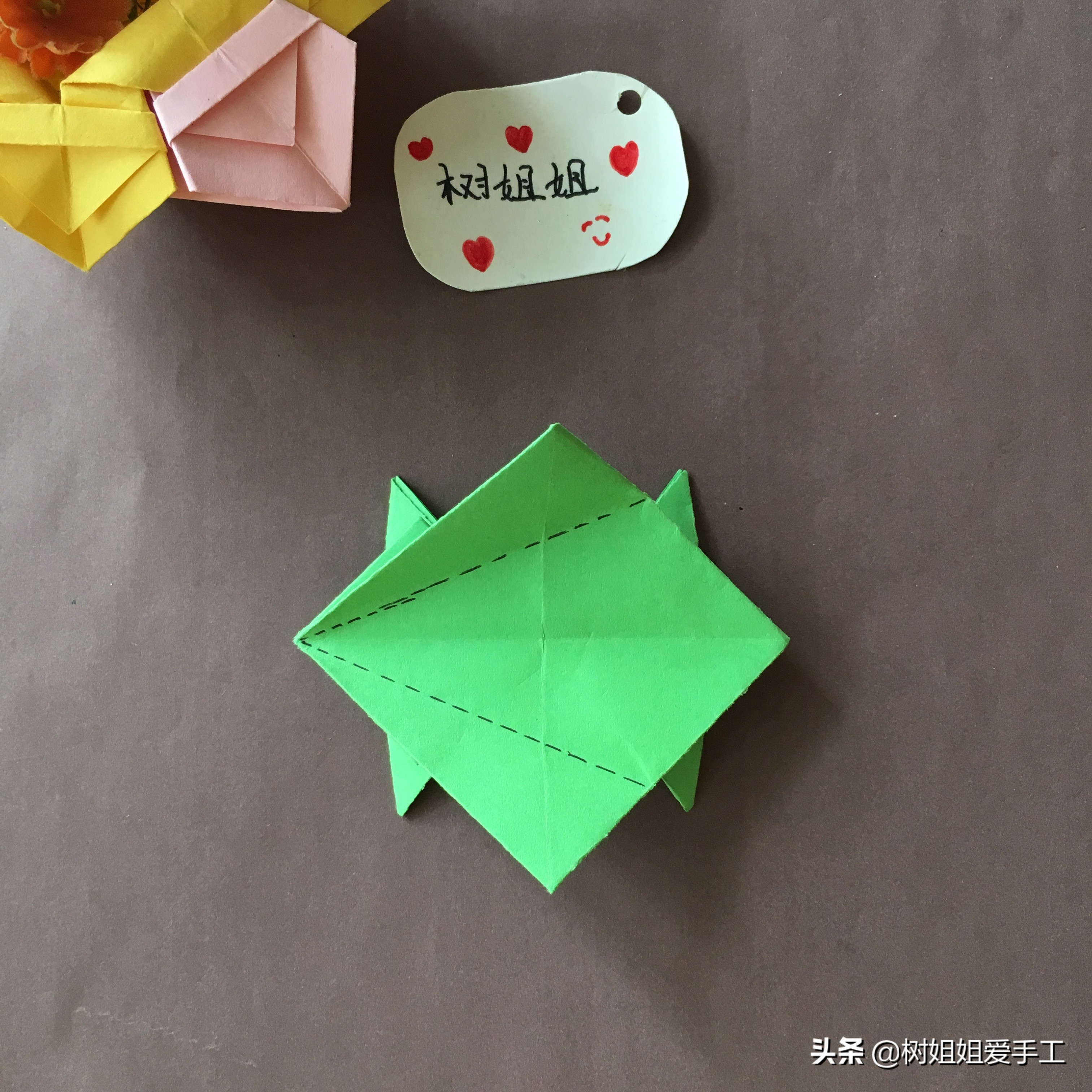 亲子折纸：跳跳蛙的折法，适合6岁以上儿童