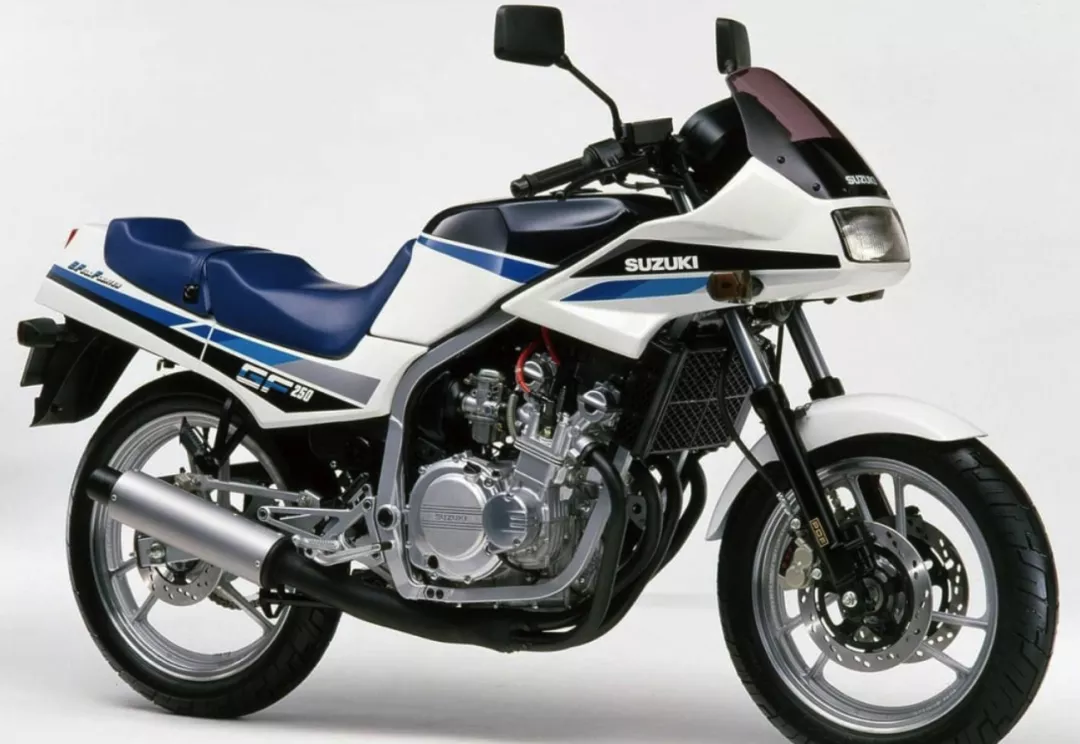 世界上第一款四缸250车型铃木GS250FW，GW250见了得喊祖师爷
