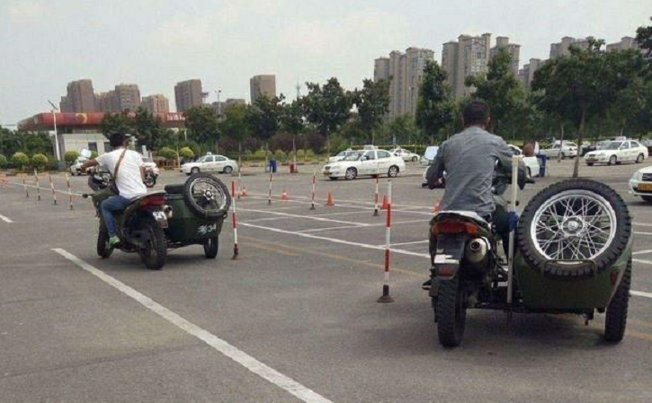 电动车、三轮车、老年代步车要考驾照吗？需要考什么证？一看便知