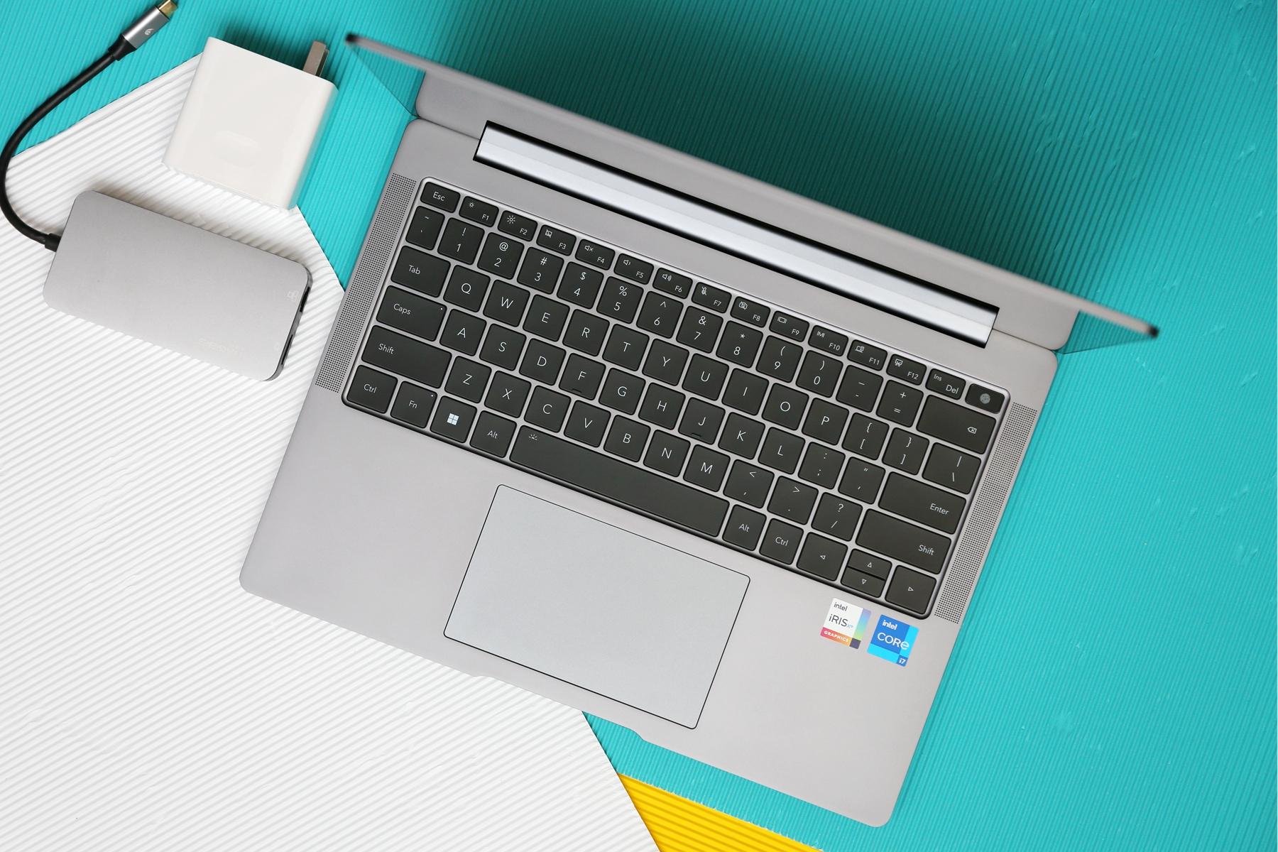 荣耀首款搭载Windows 11的笔记本，荣耀MagicBook V 14 抢先体验