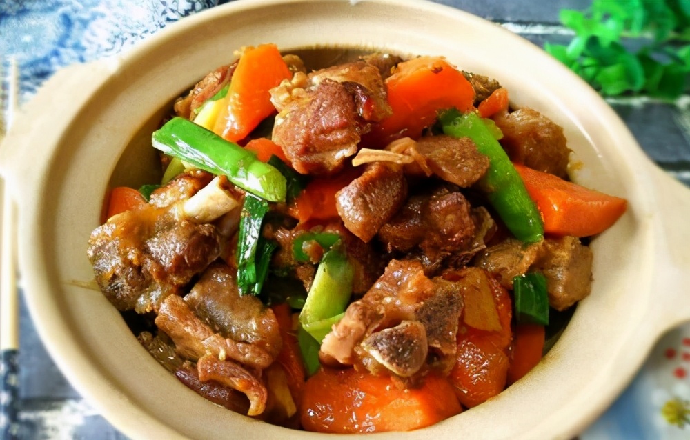 天冷滋补首选！红烧羊肉这样做才香嫩入味