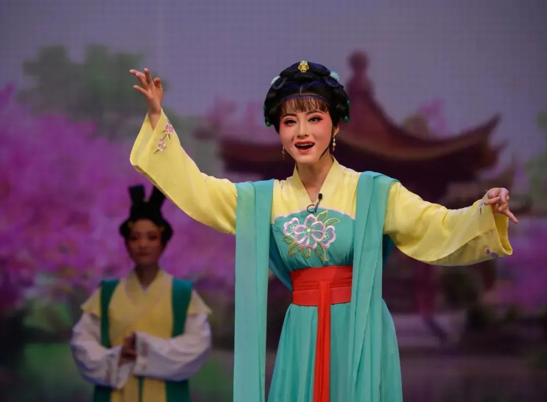 天津荣程小百花新创排越剧文成公主在沪演出
