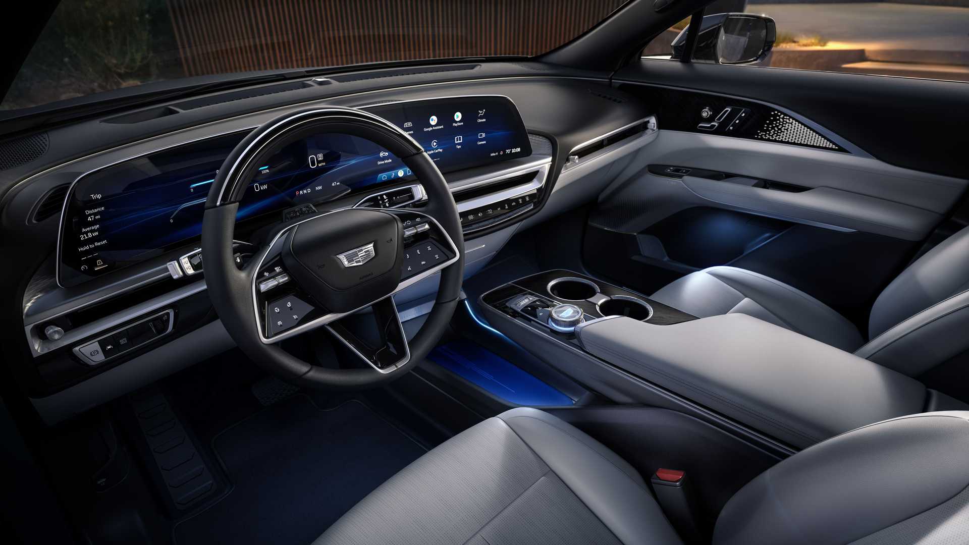 凯迪拉克大电动SUV，美国只卖38万元起，中国该卖多少？