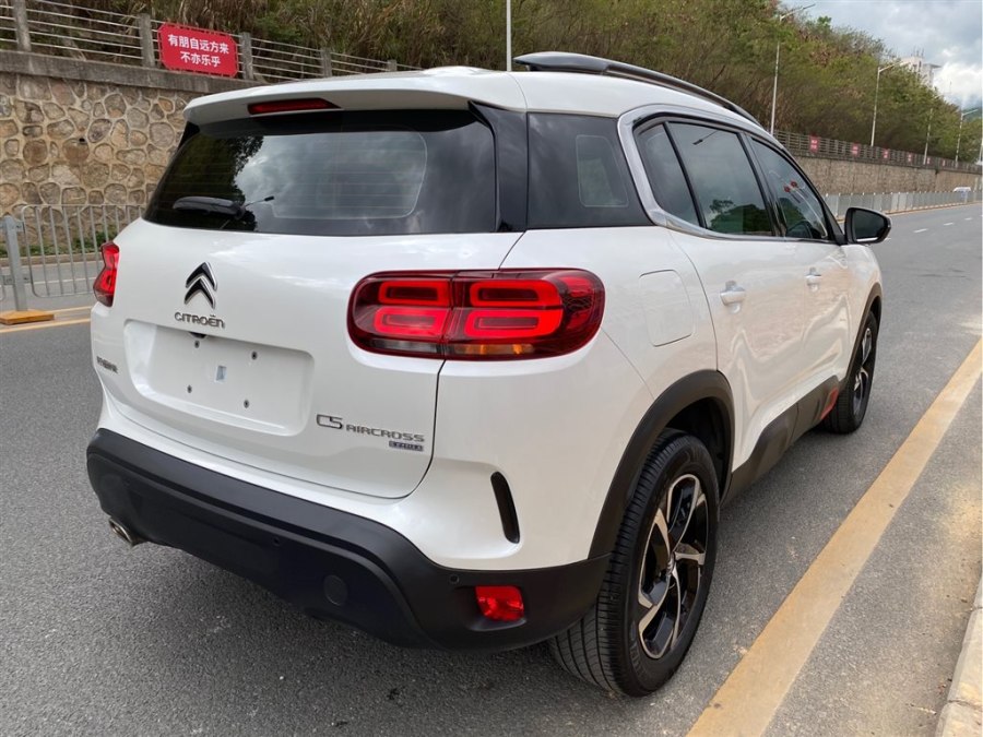 紧凑级SUV"颜王"到底怎样？成都锦和二手车市场这辆雪铁龙C5天逸