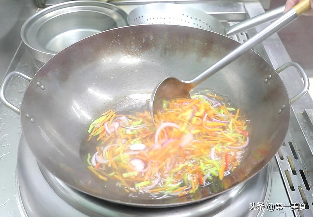 圖片[9]-這3種炸素丸子 比外面賣(mài)得還香 外酥里嫩 一口一個(gè)吃不過(guò)癮-起舞食譜網(wǎng)