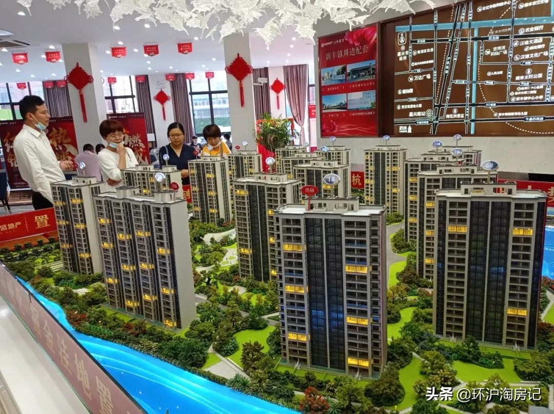 一房绑两车位，全城还抢不到！嘉兴楼市闹房荒的背后